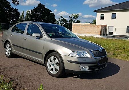 Skoda Octavia 1.6 FSI Ambiente