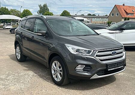Ford Kuga Titanium 4x4/ Anhängerkuppl./Pano/Leder