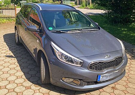 Kia XCeed Ceed SW / cee'd SW 1.6 CRDi 128 Dream Team