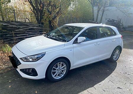 Hyundai i30 1.0 T-GDI 48V-Hybrid DCT Trend