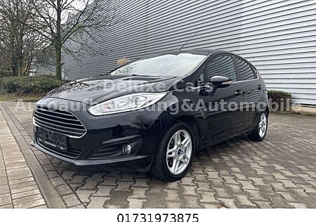 Ford Fiesta Titanium / Tüv Neu / Wartung Neu