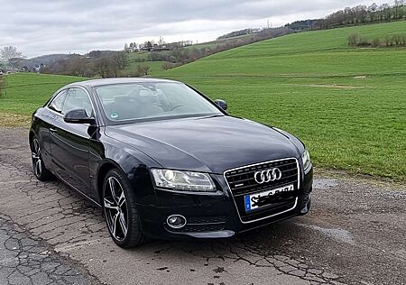 Audi A5 +3.2+FSI+quattro+tiptronic