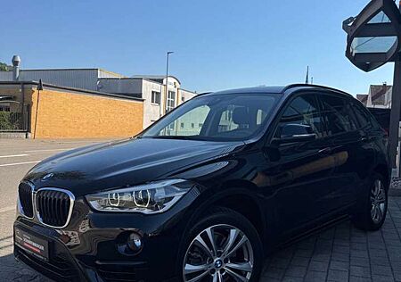 BMW X1 sDrive 20 i Sport Line+Allwetter+V.Historie
