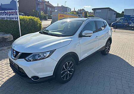 Nissan Qashqai Acenta 4x4 Leder Xenon Navi Kamera Panorama