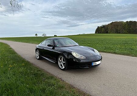 Porsche 996 911 Carrera