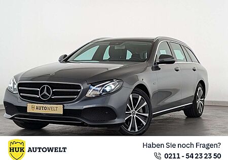 Mercedes-Benz E 300 T de Avantgarde PANO+LED+NAVI+AHK+SHZ+RFK+