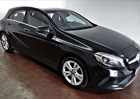 Mercedes-Benz A 200 d Urban LED/Keyless/Leder/Distronic/Navi
