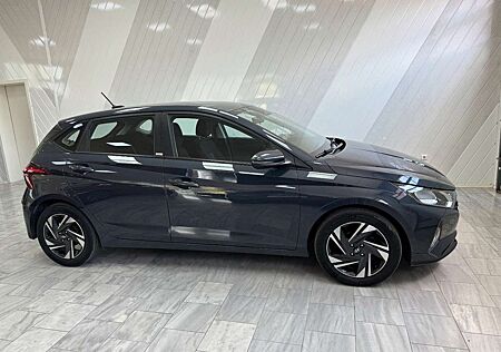 Hyundai i20 1.2 Select Shzg Alu PDC AHK Garantie