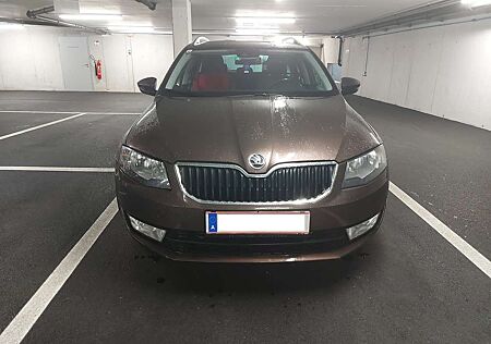 Skoda Octavia Combi 1,6 Elegance TDI Green tec Elegance