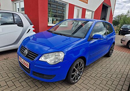 VW Polo Volkswagen 1.6,Klima, ZV,Kupplung+Getriebe neu,eFh,Alu,TÜV
