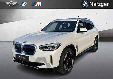 BMW iX3 Impressive Park-Assistent LED HUD H&K