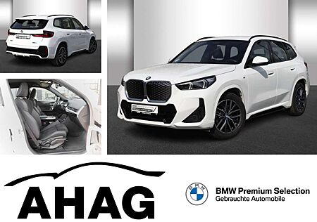 BMW iX1 xDrive30 M Sportpaket Head-Up AHK Sportsitze