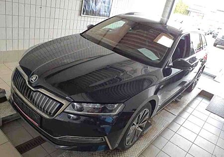 Skoda Superb iV Combi L&K 1.4 Hybrid LED NAVI AHK RFK
