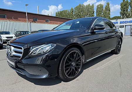 Mercedes-Benz E 200 *4MATIC*RFK*TLEDER*NAVI*TEMP*SITZH*