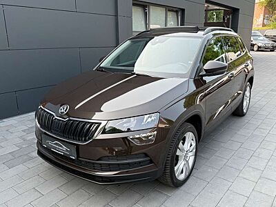 Skoda Karoq 1.6 TDI  Style DSG PANO VIRTUAL TACHO AHK