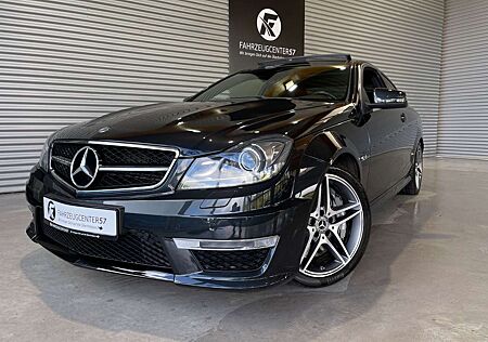 Mercedes-Benz C 63 AMG C63 AMG Coupé/PANO/DESIGNO/PDC/HARMAN&KARDON