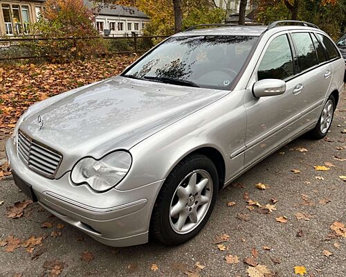 Mercedes-Benz C 320 C -Klasse T-Modell C 320 T 4Matic