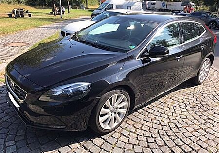 Volvo V40 D2 Momentum