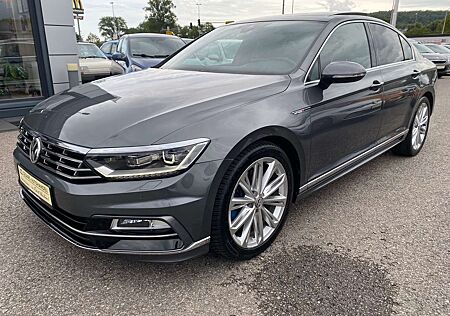 VW Passat Volkswagen Lim. 2.0 TDI DSG 4Motion R-Line LED Navi Pano Kam
