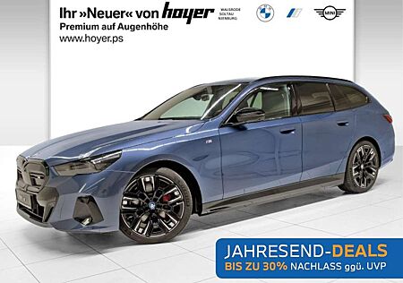 BMW i5 M60 xDrive Touring Sportpaket Head-Up DAB