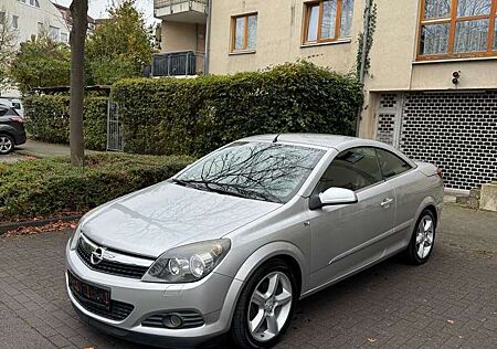 Opel Astra H Cabrio 1.6 TwinTopTÜV 03/2025 PDC LEDER