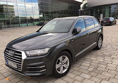 Audi Q7 3.0 TDI ultra quattro tiptronic