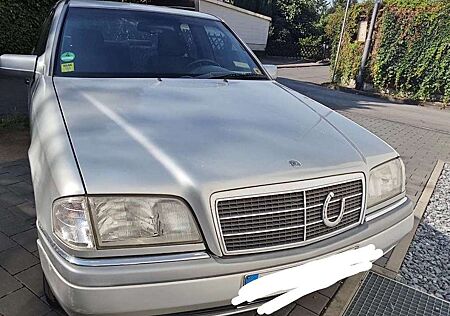 Mercedes-Benz C 200 Elegance