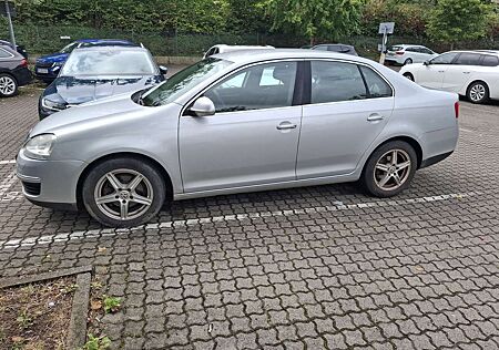 VW Jetta Volkswagen 1.9 TDI DPF Comfortline