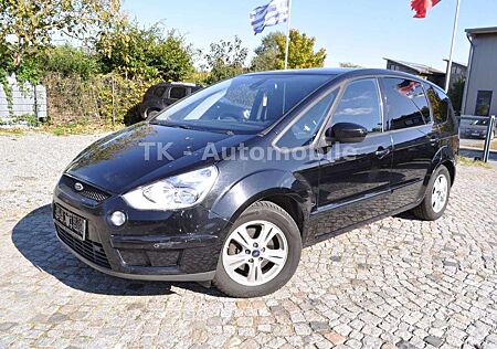 Ford S-Max Titanium /7-SITZER/NAVI/TEMPOMAT/PDC