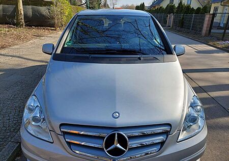 Mercedes-Benz B 160 BlueEFFICIENCY SPORT EDITION