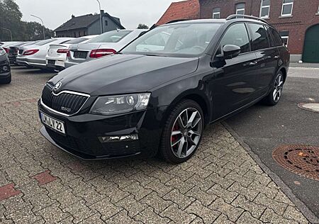 Skoda Octavia Combi RS DSG 2HD lückenlos Scheckheft!
