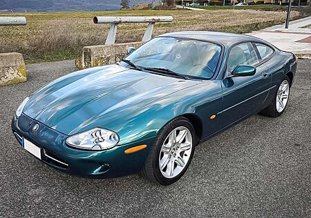 Jaguar XK8 Coupe