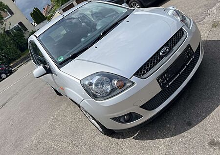 Ford Fiesta 1.4 Top Zustand viele neue Teile