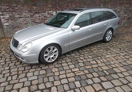 Mercedes-Benz E 50 AMG E -Klasse T-Modell E 500 T 4Matic