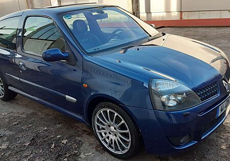 Renault Clio 2.0 16V Sport