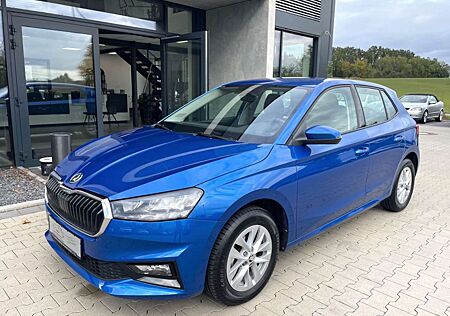 Skoda Fabia 1.0 TSI Ambition+ AHK/SHZ/DAB/5J.Garantie