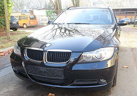 BMW 320d 320 Pano Ahk Advantage Paket Leder Xenon