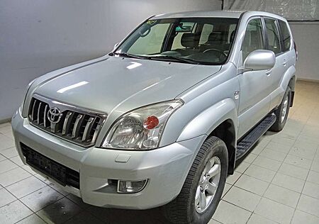 Toyota Land Cruiser 3.0 D-4D C (J12)