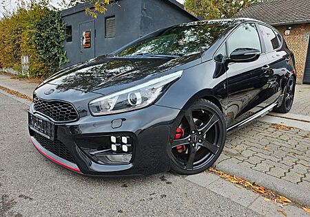 Kia Cee'd Ceed / Ceed 1.6 T-GDI GT-Track Bastuck Vollaustattung