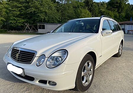 Mercedes-Benz E 280 T CDI Classic Distronic Scheckheftgepflegt