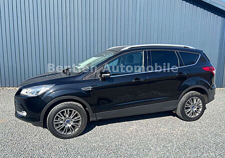Ford Kuga Titanium, Navi, Kamera,SHZ,AHK,ALU