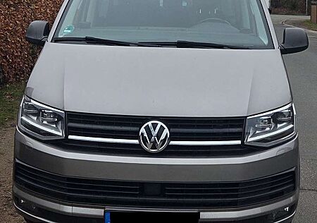 VW T6 Multivan Volkswagen Multivan DSG Kurz Trendline