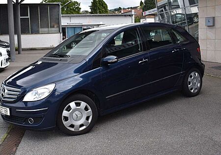 Mercedes-Benz B 180 CDI *Panoramadach*Wenig Kilometer*Diesel*