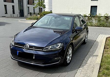 VW Golf Volkswagen 2.0 TDI BlueMotion Technology Highline