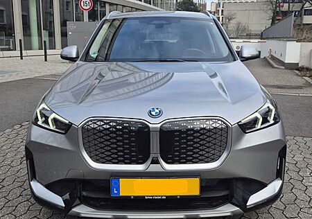 BMW iX1 eDrive20 xLine
