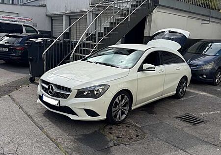 Mercedes-Benz CLA 200 Shooting Brake