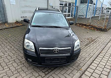 Toyota Avensis 1.8 VVT-i Combi Tüv:2025