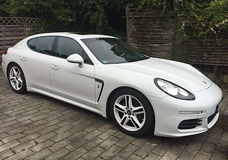 Porsche Panamera Bj. 2013 / Modell 2014 Facelift