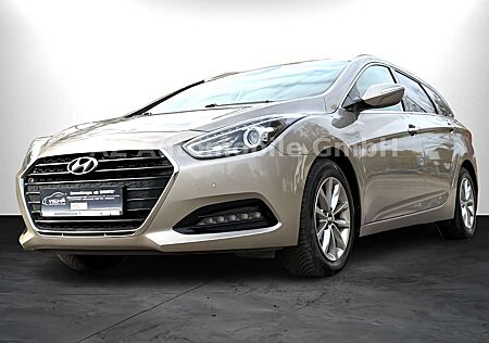Hyundai i40 cw AUTOTMTK/XENON/AHK/SHZ/TEMPOMT/GARANTIE