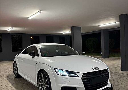 Audi TT Coupe 2.0 TFSI S tronic Quattro